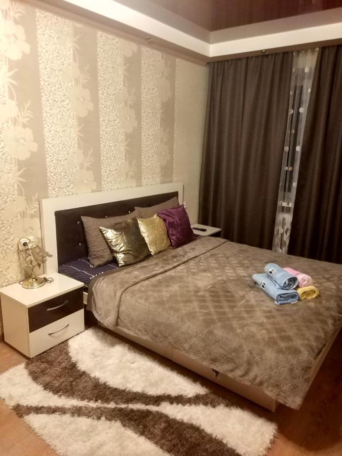 Apartment 2Bedrooms On Stalevarov Near State Medical University Zaporizhia Exterior photo